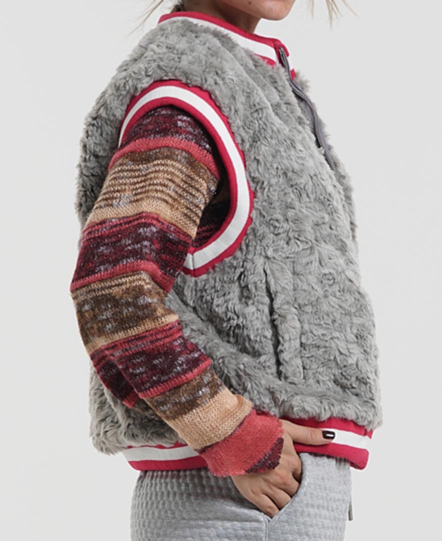 وست گلدوزی شده مردانه